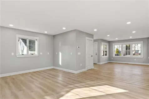 88 Burton Street Bristol RI 02809