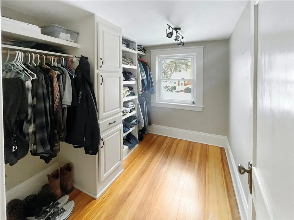 85 Hopkins Avenue Johnston RI 02919