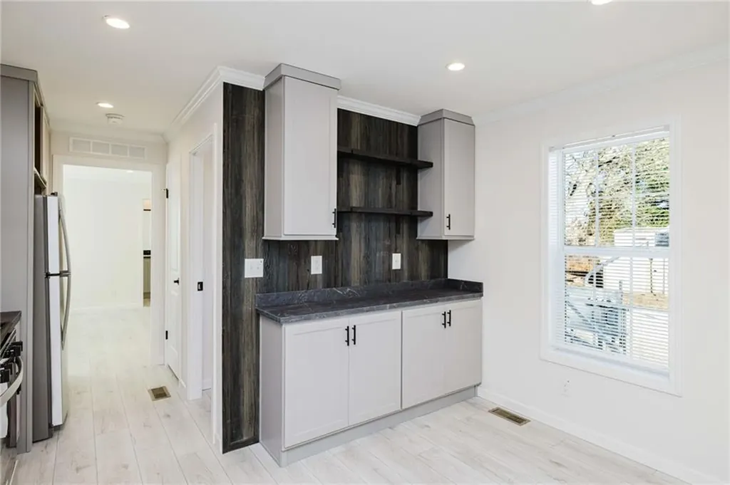 1346 Newport Avenue Attleboro MA 02703