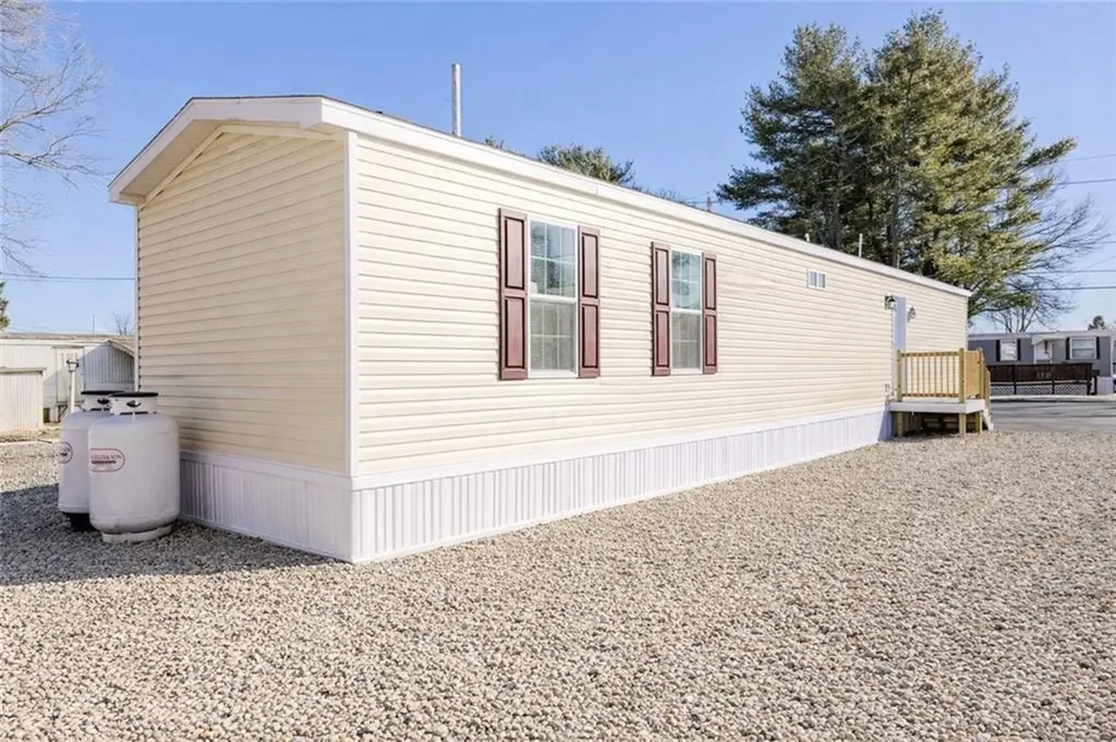 1346 Newport Avenue Attleboro MA 02703