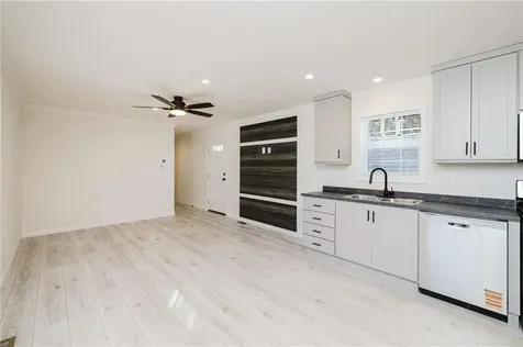 1346 Newport Avenue Attleboro MA 02703