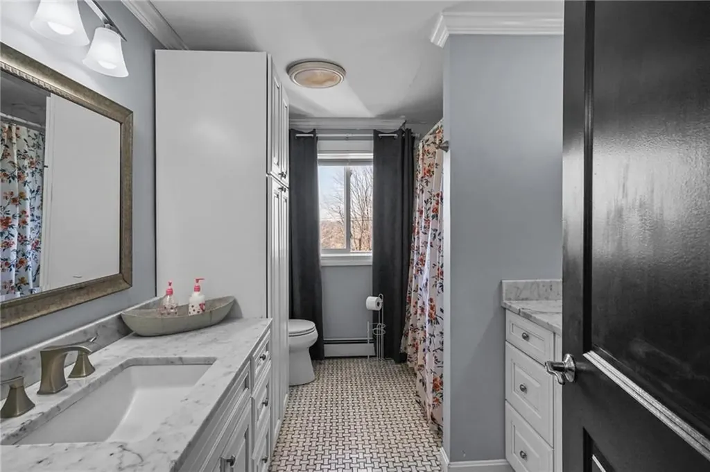 1275 Seven Mile Road Cranston RI 02831