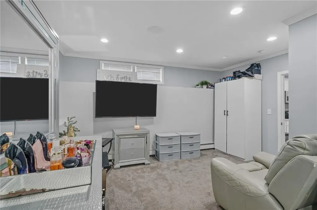 1275 Seven Mile Road Cranston RI 02831