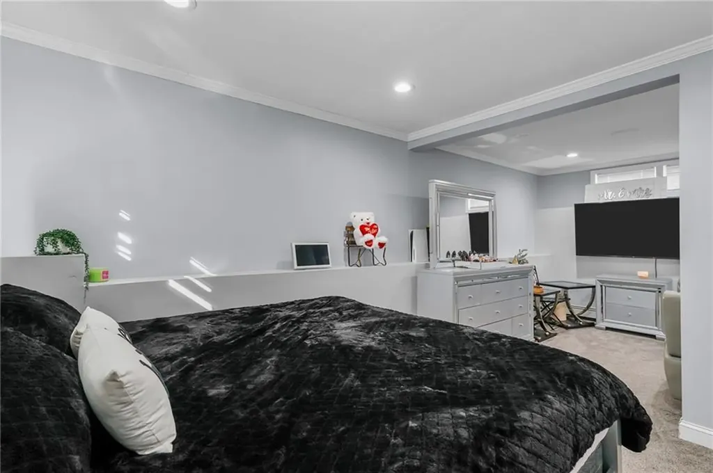 1275 Seven Mile Road Cranston RI 02831