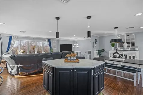 1275 Seven Mile Road Cranston RI 02831