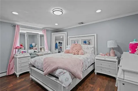 1275 Seven Mile Road Cranston RI 02831