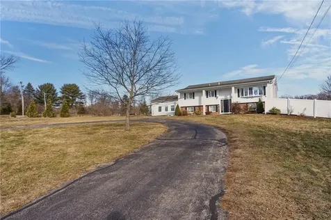 1275 Seven Mile Road Cranston RI 02831