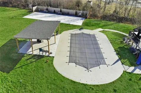 1275 Seven Mile Road Cranston RI 02831