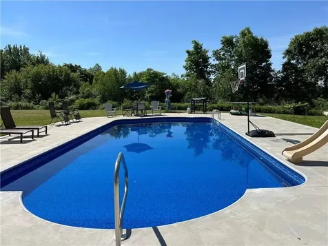 1275 Seven Mile Road Cranston RI 02831