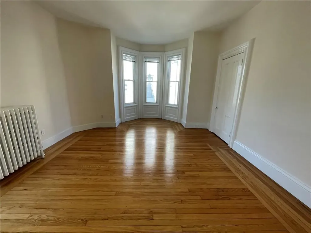 26 Ayrault Street Newport RI 02840