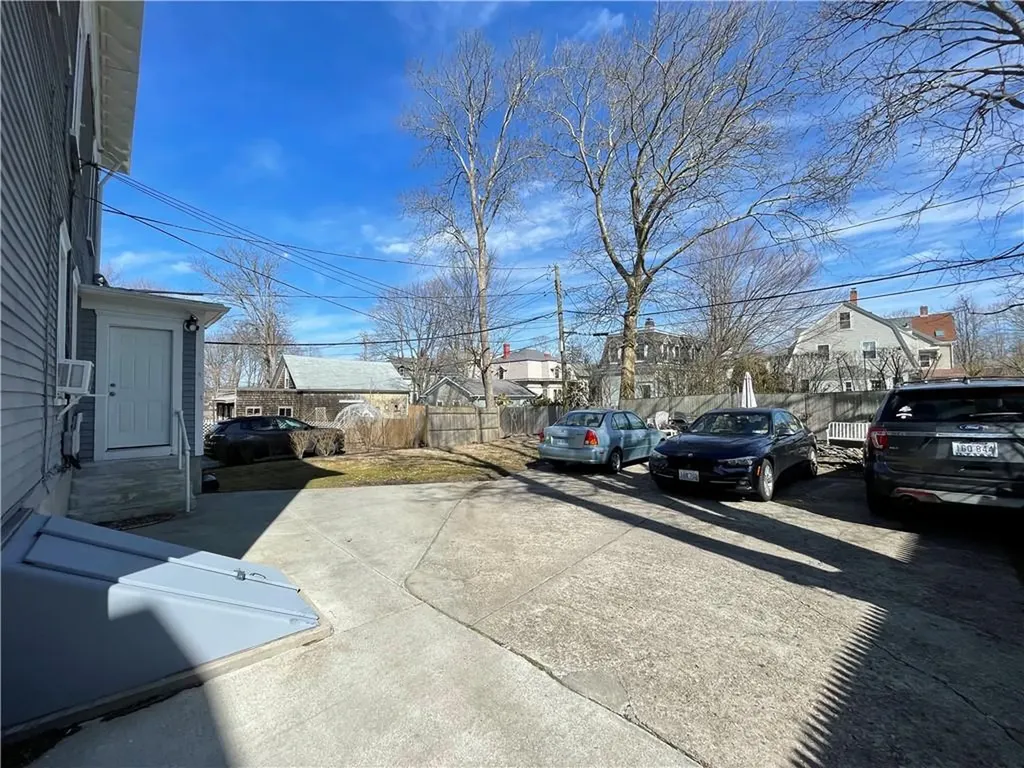 26 Ayrault Street Newport RI 02840