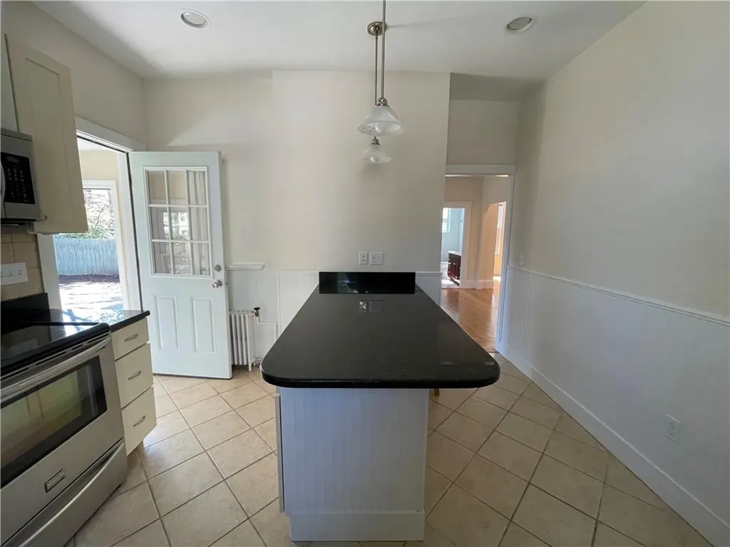 26 Ayrault Street Newport RI 02840