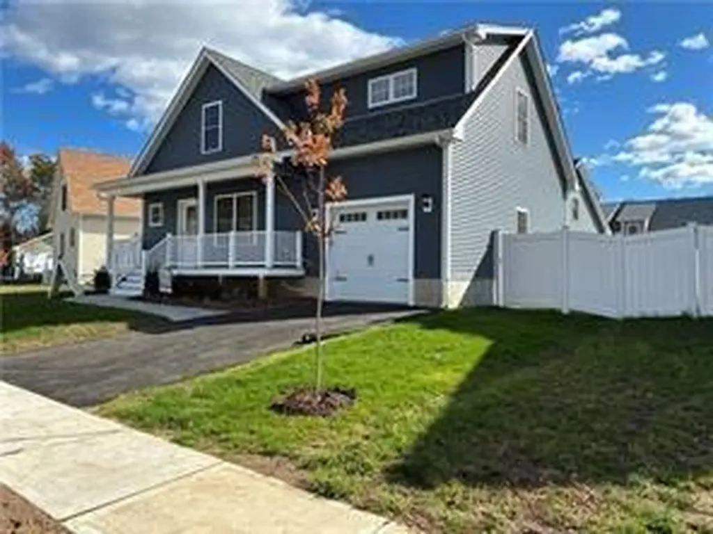 44 Vespia Lane South Kingstown RI 02879