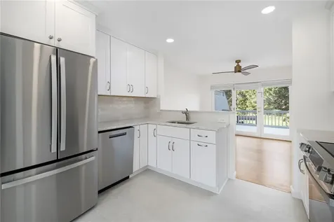 57 Clinton Street Newport RI 02840