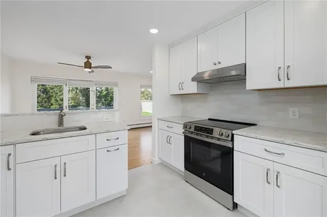 57 Clinton Street Newport RI 02840