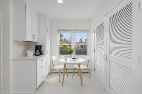 57 Clinton Street Newport RI 02840