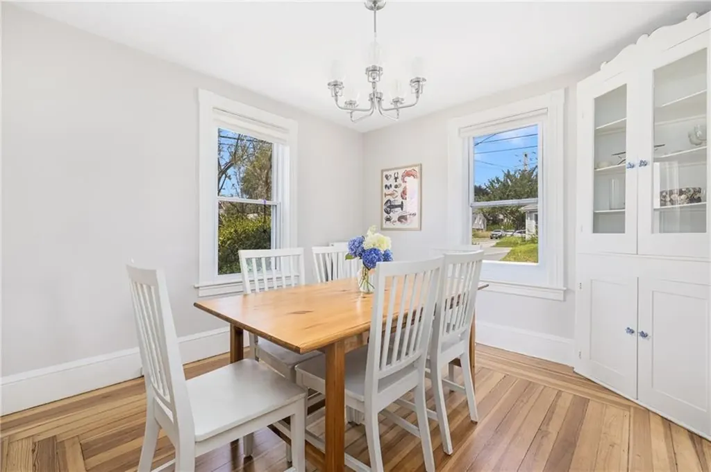 10 Eustis Avenue Newport RI 02840
