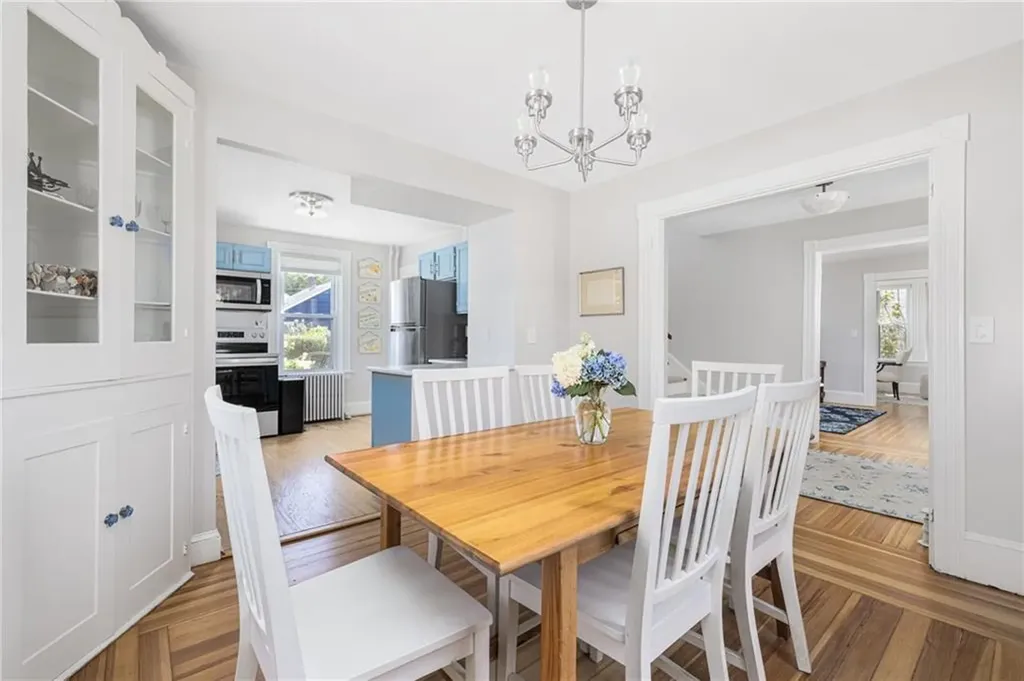10 Eustis Avenue Newport RI 02840