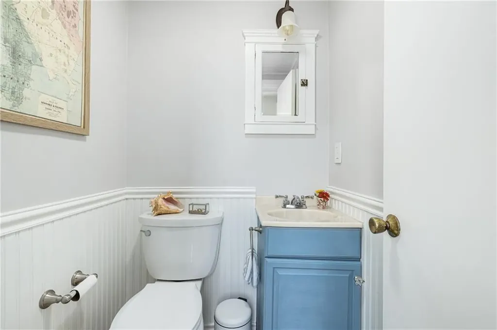 10 Eustis Avenue Newport RI 02840