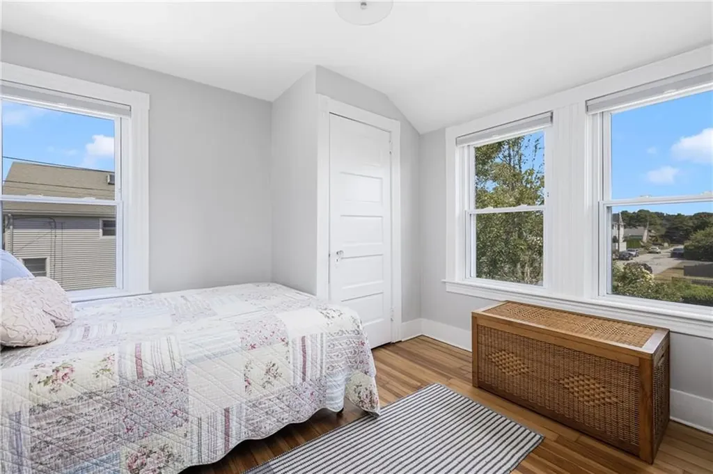 10 Eustis Avenue Newport RI 02840