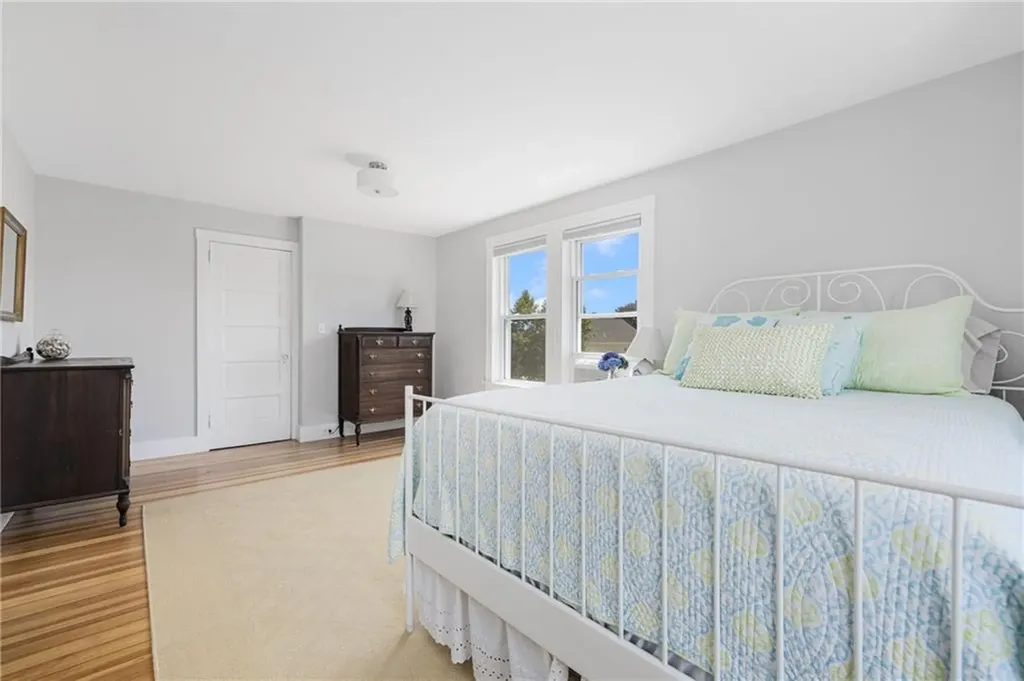 10 Eustis Avenue Newport RI 02840