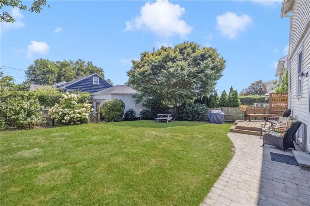 10 Eustis Avenue Newport RI 02840