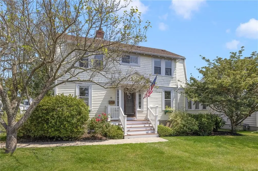 10 Eustis Avenue Newport RI 02840