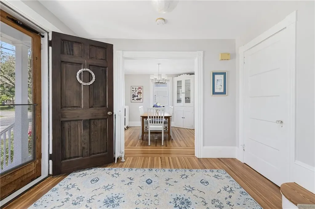 10 Eustis Avenue Newport RI 02840