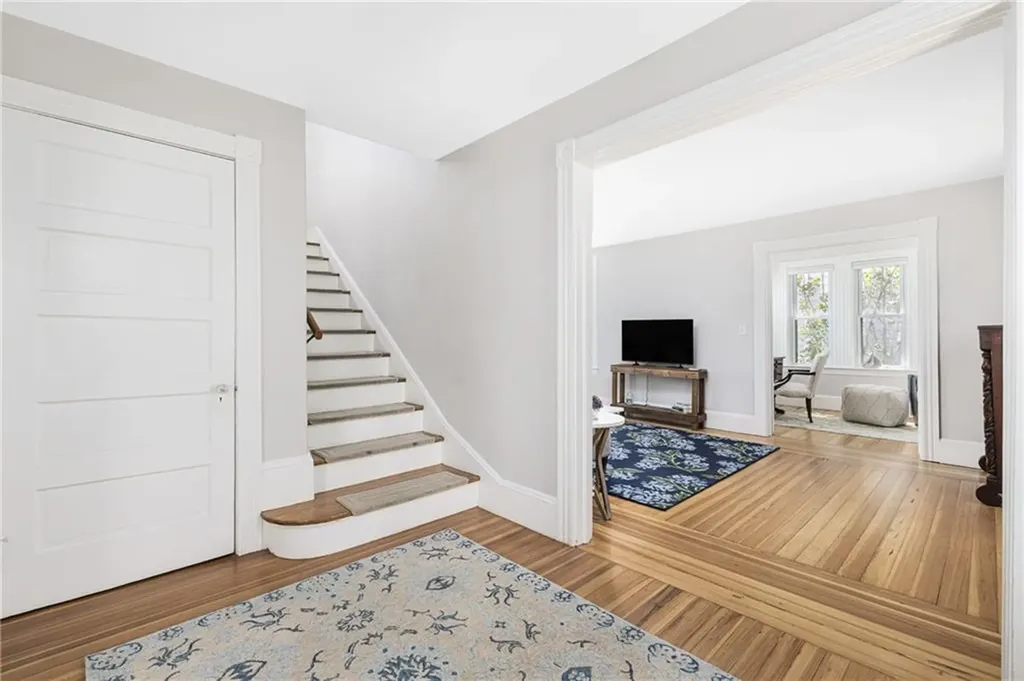 10 Eustis Avenue Newport RI 02840