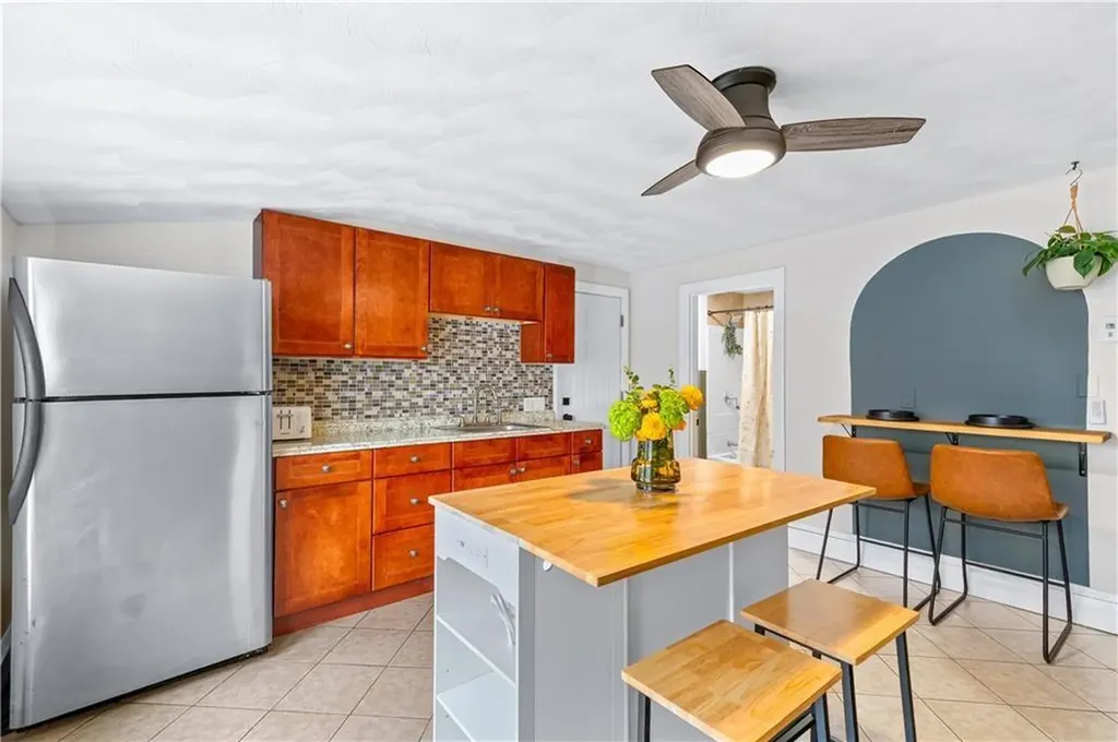 6 Dexter Street Johnston RI 02919