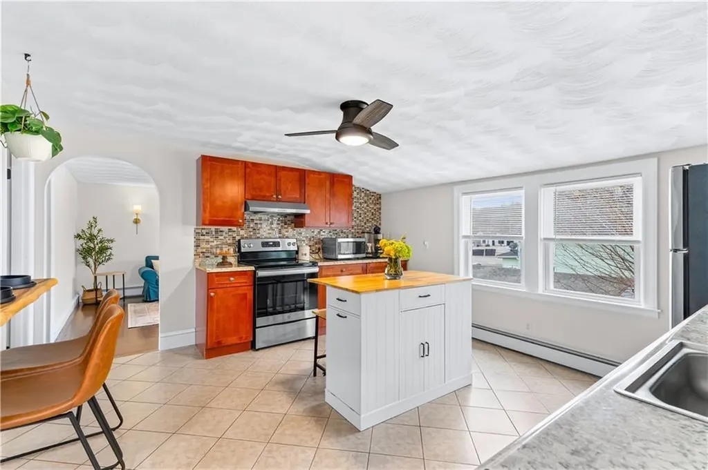 6 Dexter Street Johnston RI 02919