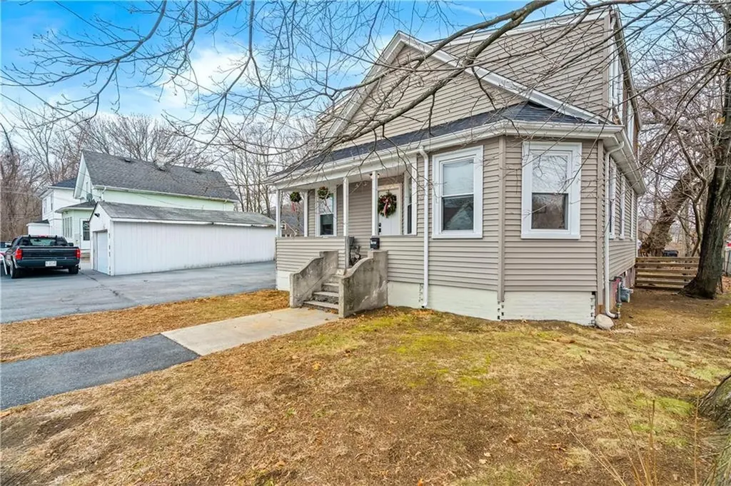 6 Dexter Street Johnston RI 02919