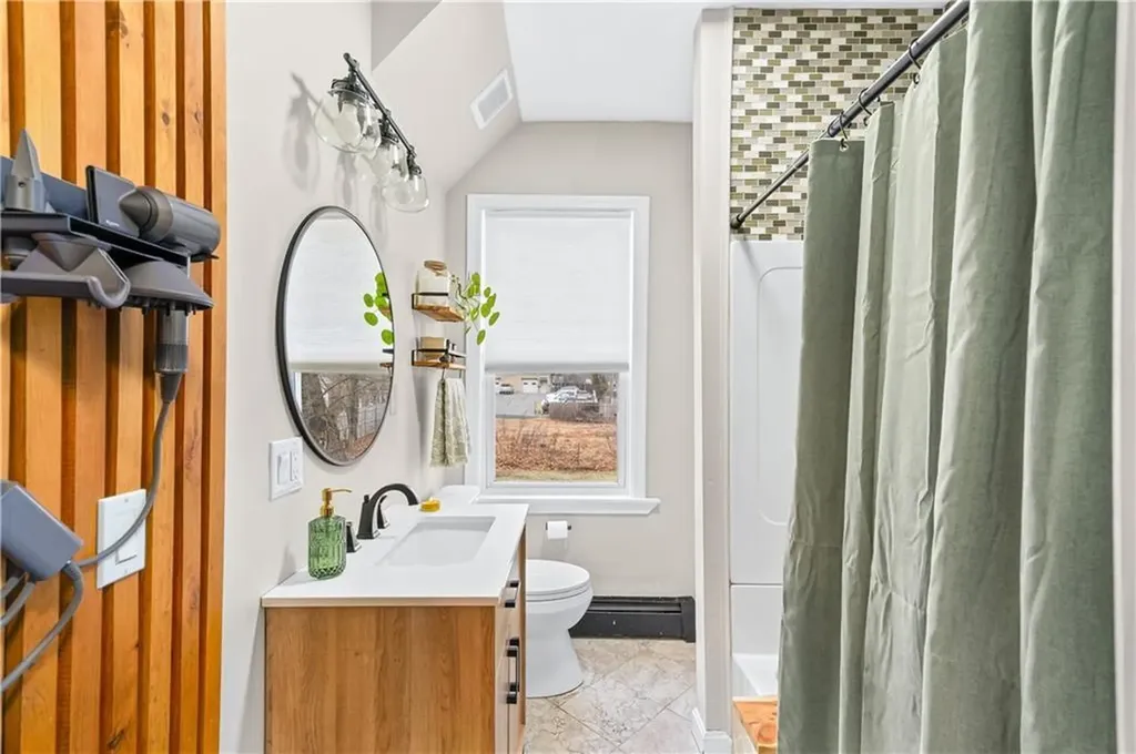 6 Dexter Street Johnston RI 02919