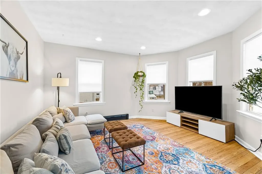 6 Dexter Street Johnston RI 02919