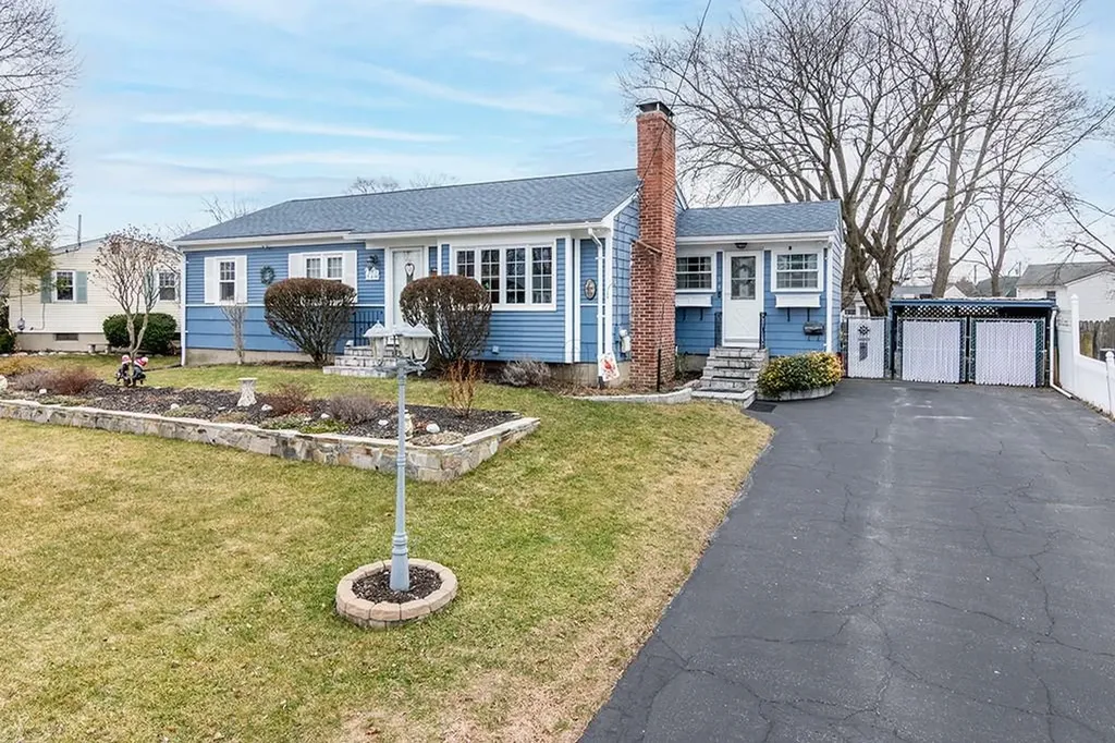 54 Ansonia Road Warwick RI 02889