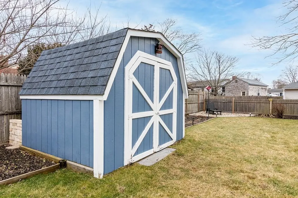 54 Ansonia Road Warwick RI 02889