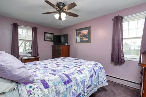 54 Ansonia Road Warwick RI 02889