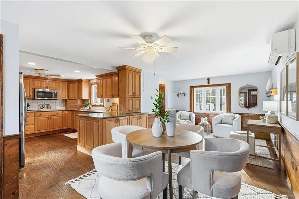 6 Ledge Road Barrington RI 02806