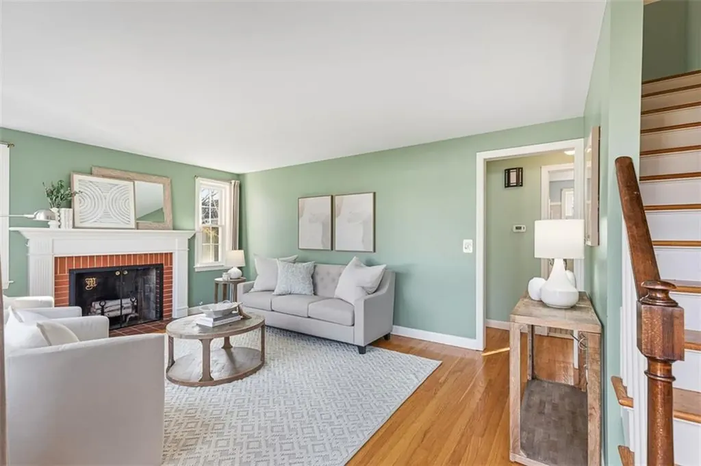 6 Ledge Road Barrington RI 02806