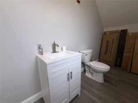 2 Peter Road Bristol RI 02809