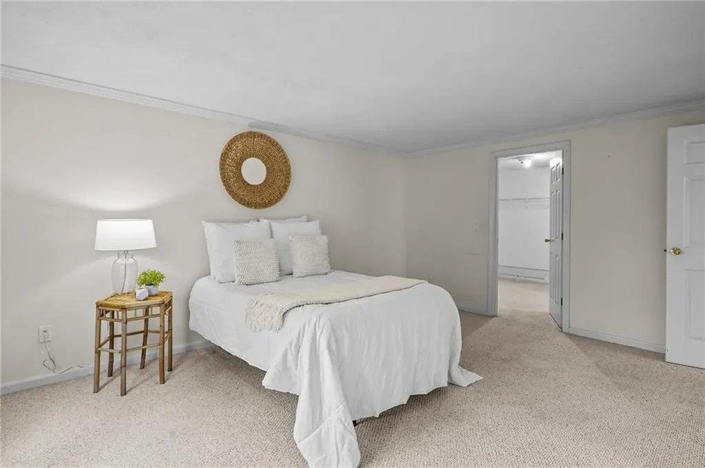 15 Nipmuc Trail North Providence RI 02904