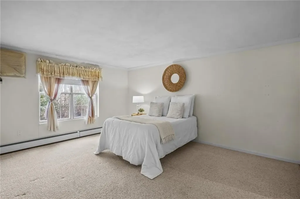 15 Nipmuc Trail North Providence RI 02904