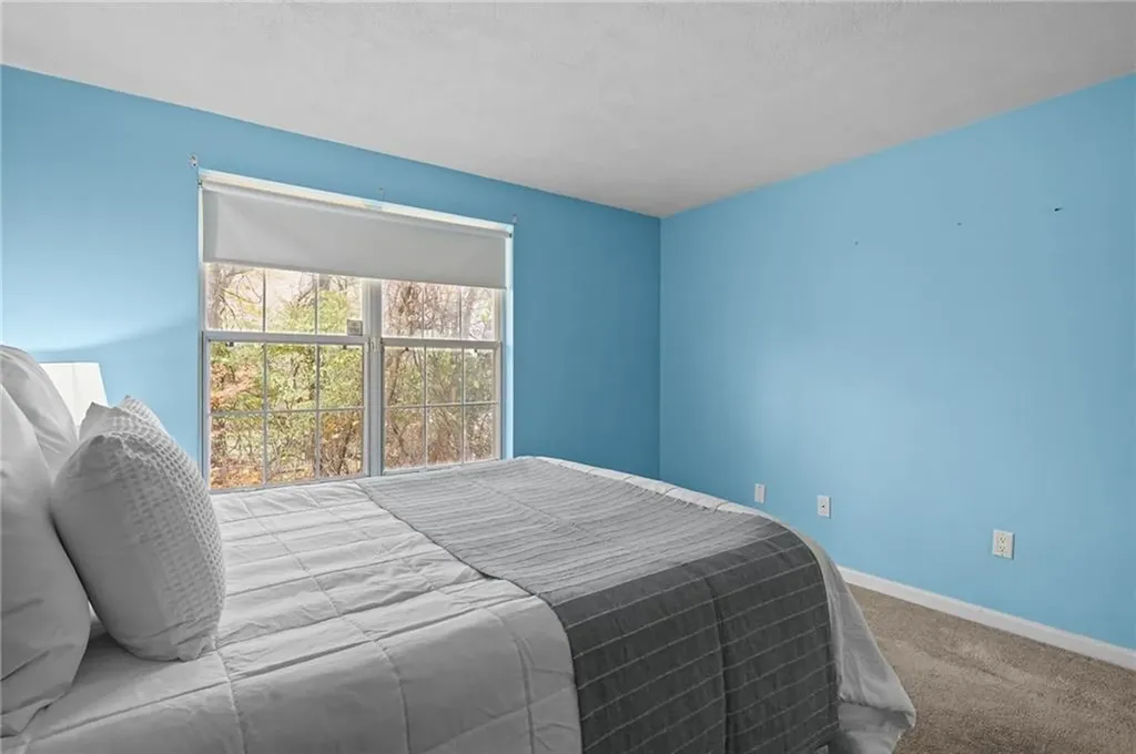 15 Nipmuc Trail North Providence RI 02904