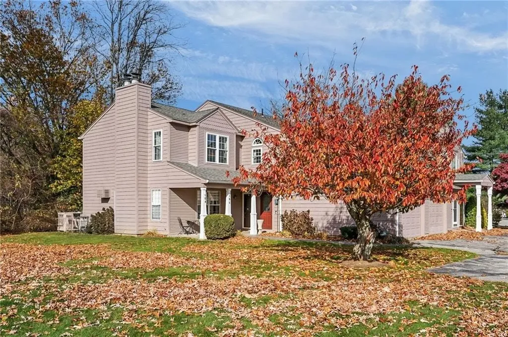 15 Nipmuc Trail North Providence RI 02904