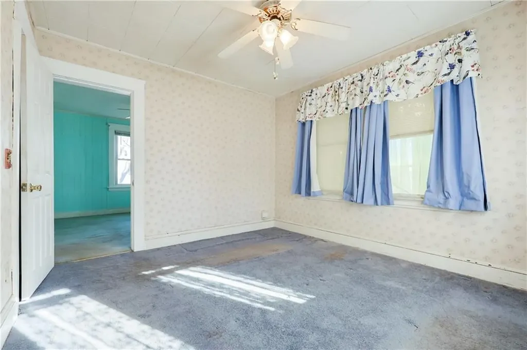 165 Haswill Street Warwick RI 02889