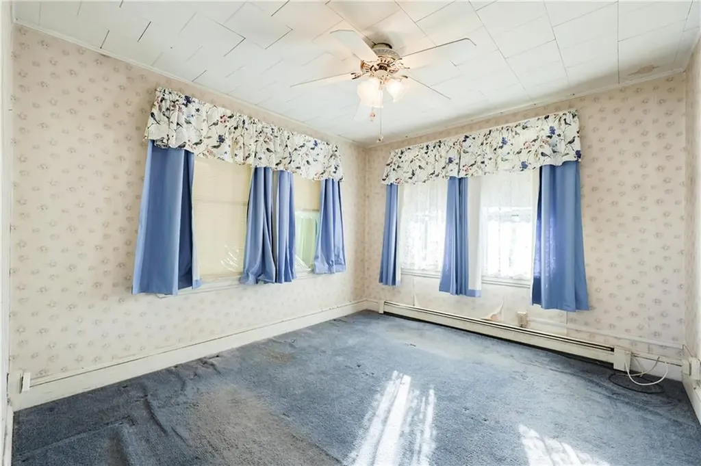 165 Haswill Street Warwick RI 02889