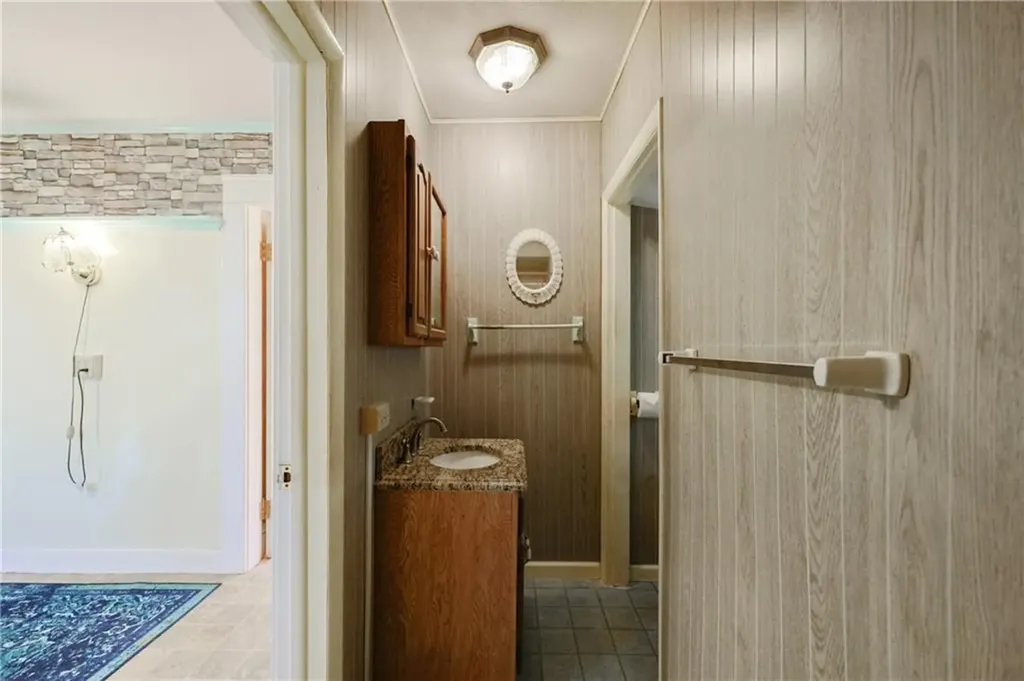 165 Haswill Street Warwick RI 02889