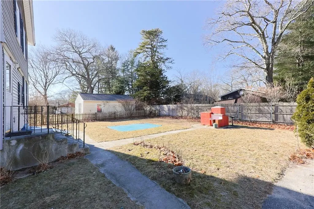 165 Haswill Street Warwick RI 02889