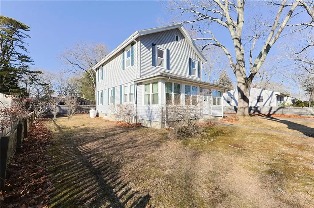 165 Haswill Street Warwick RI 02889