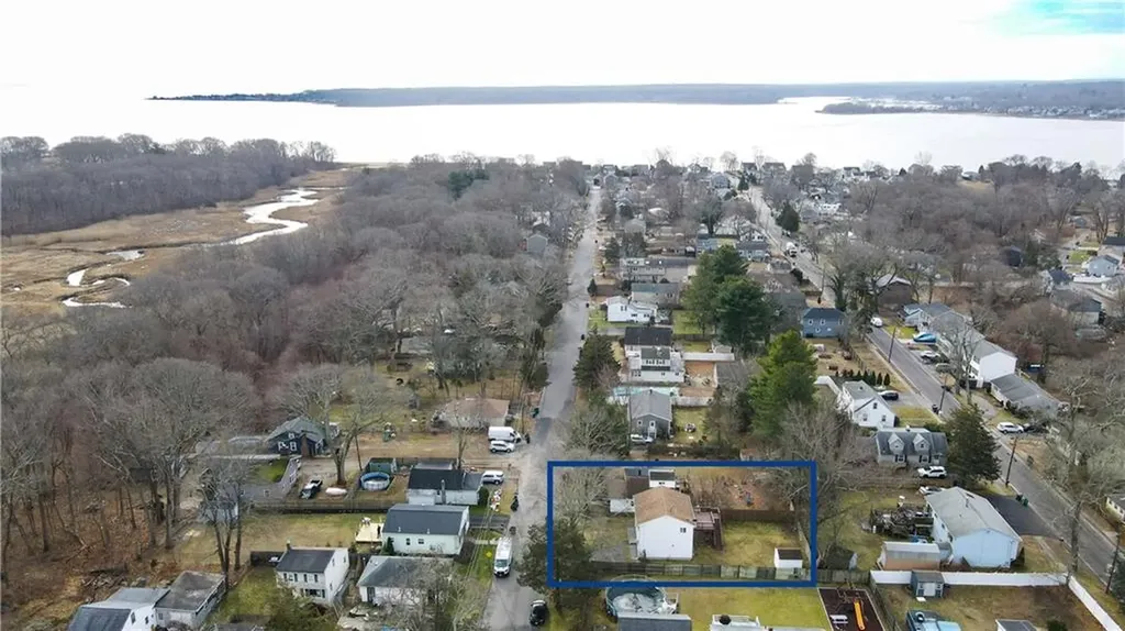 15 Abbott Avenue Warwick RI 02886